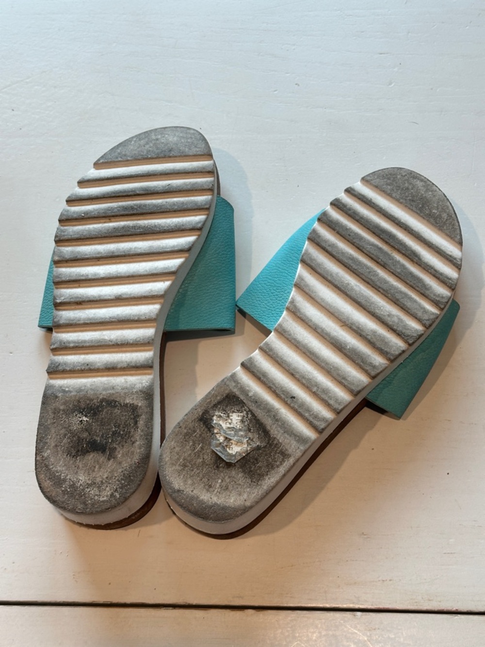 Seven7 Womens Turquoise Pearl Slide Sandals Cushioned Casual Summer - Picture 3 of 4